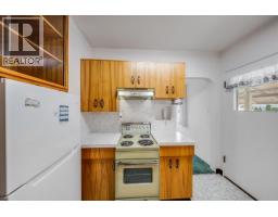 Dining room - 916 Thackeray Street, Warfield, BC V1R2C2 Photo 11