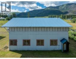 Full bathroom - 1102 Trans Canada Highway, Sorrento, BC V0E2W0 Photo 11