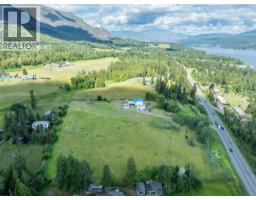 1102 Trans Canada Highway, Sorrento, BC V0E2W0 Photo 75