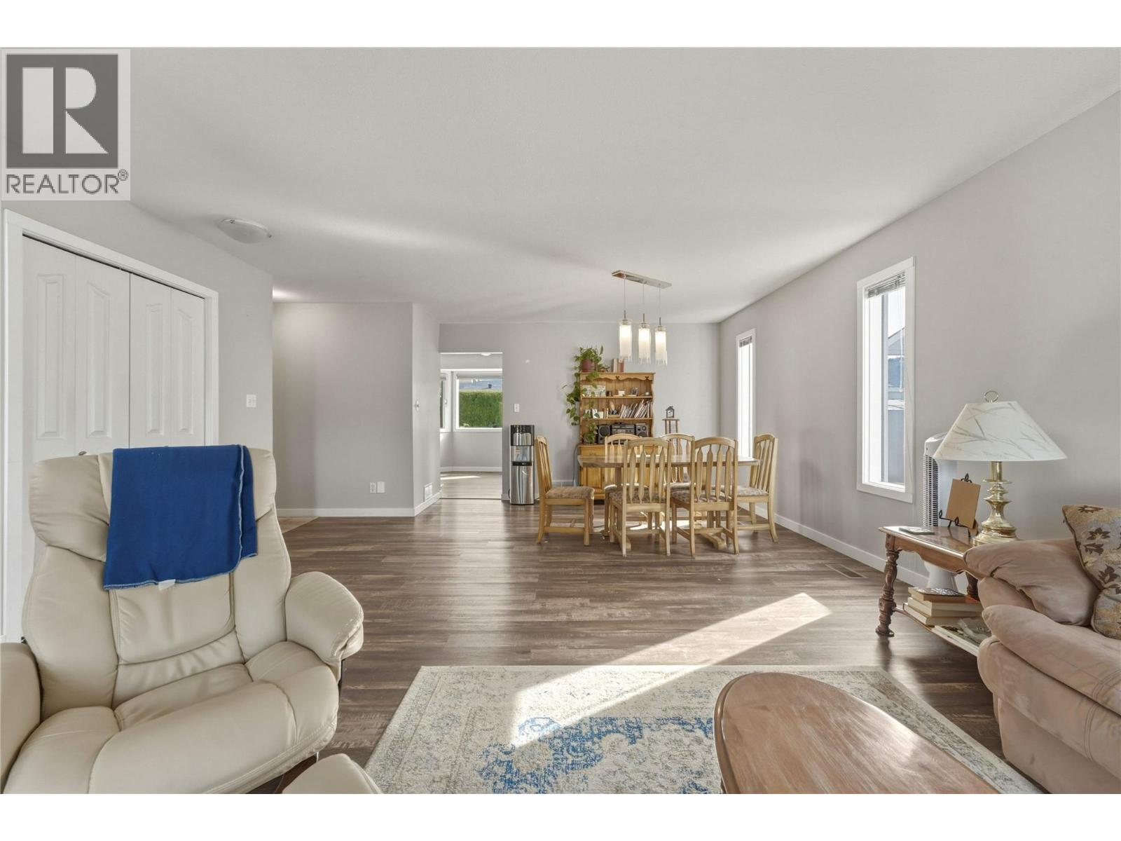 317 3rd Street, Vernon