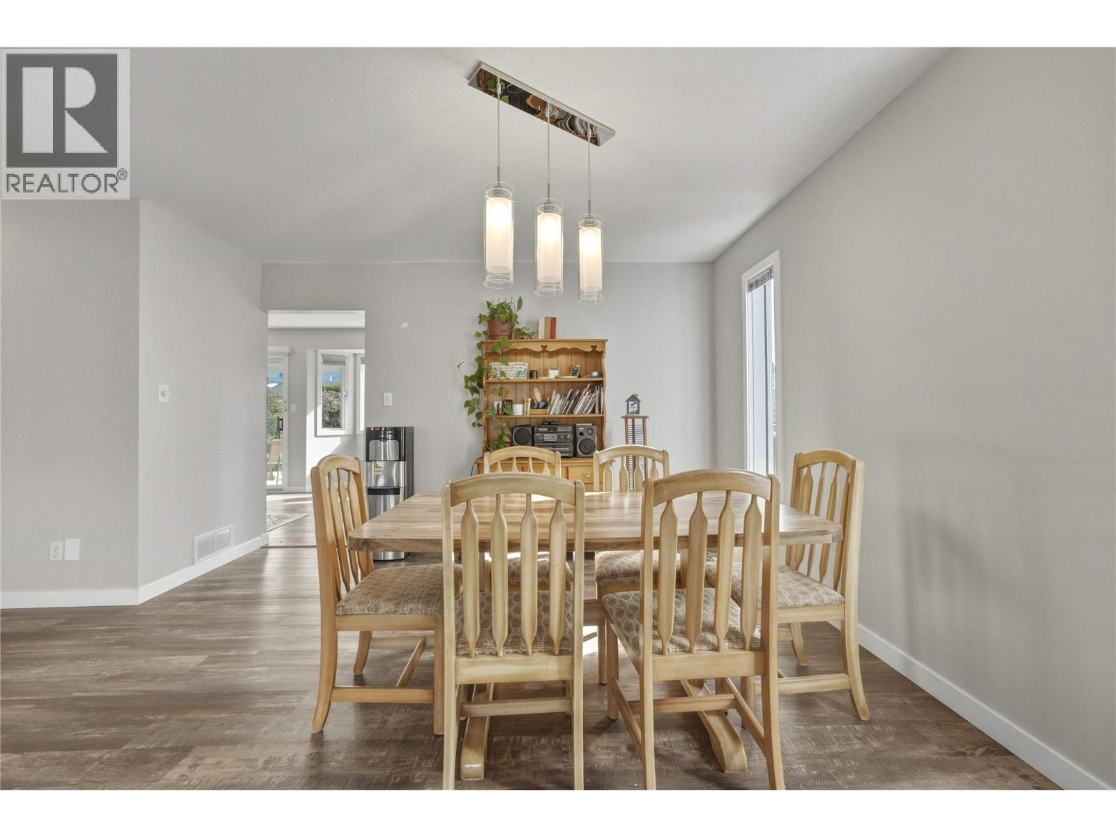 317 3rd Street, Vernon