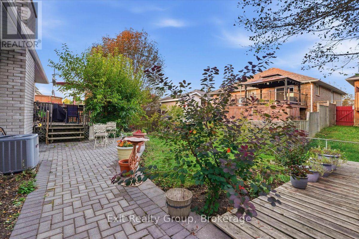 27 Dungannon Drive, Belleville, ON photo 35