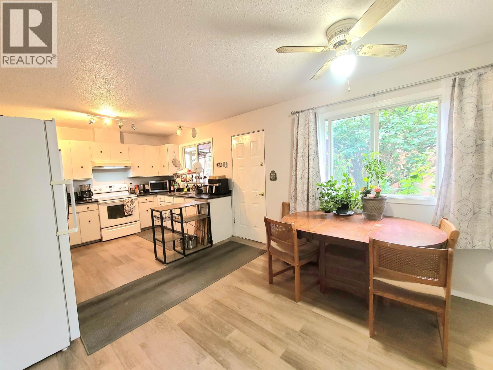 Photo 12 of 26 — 1385 MILBURN AVENUE · Prince George, BC