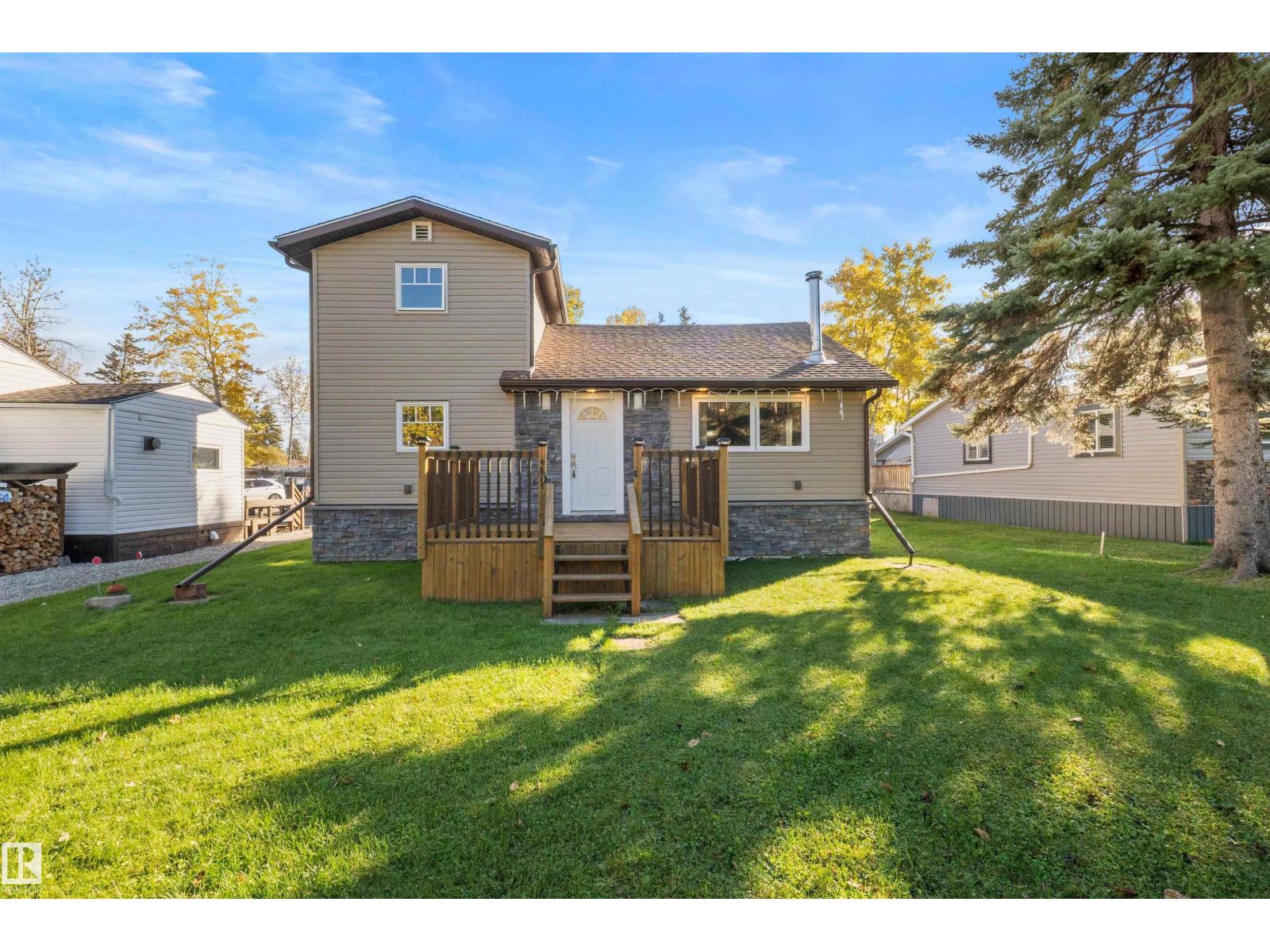 Photo of 4811 60 ST, Rural Lac Ste. Anne County