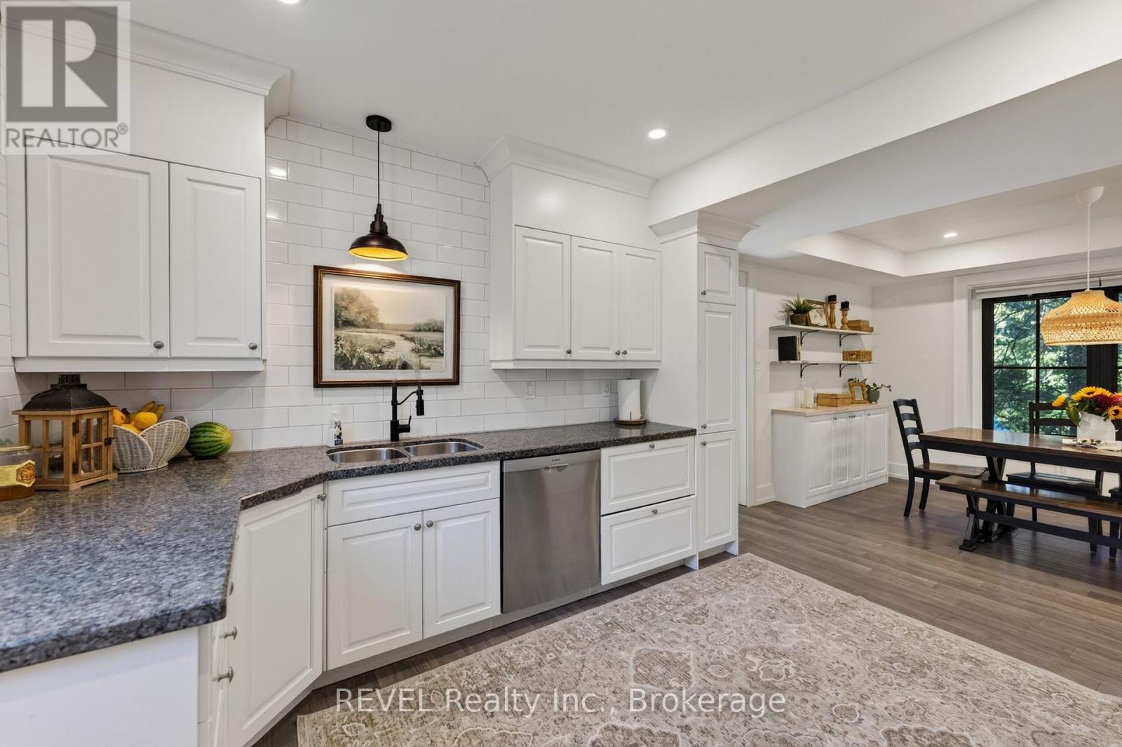 6 ELM AVENUE - Image 21