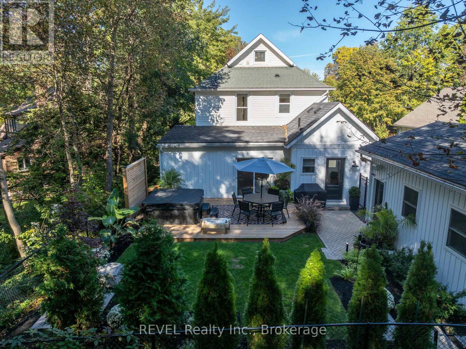 6 ELM AVENUE - Image 44