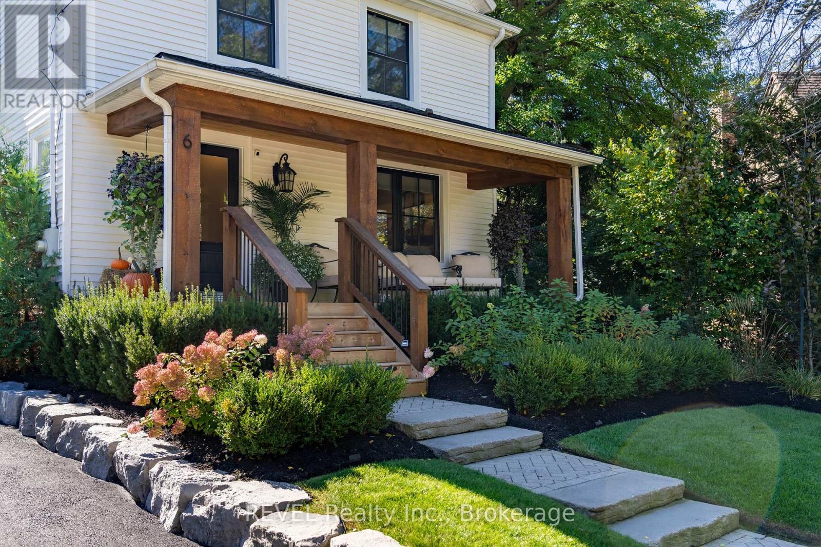 6 ELM AVENUE, Pelham (Fonthill) — photo 5