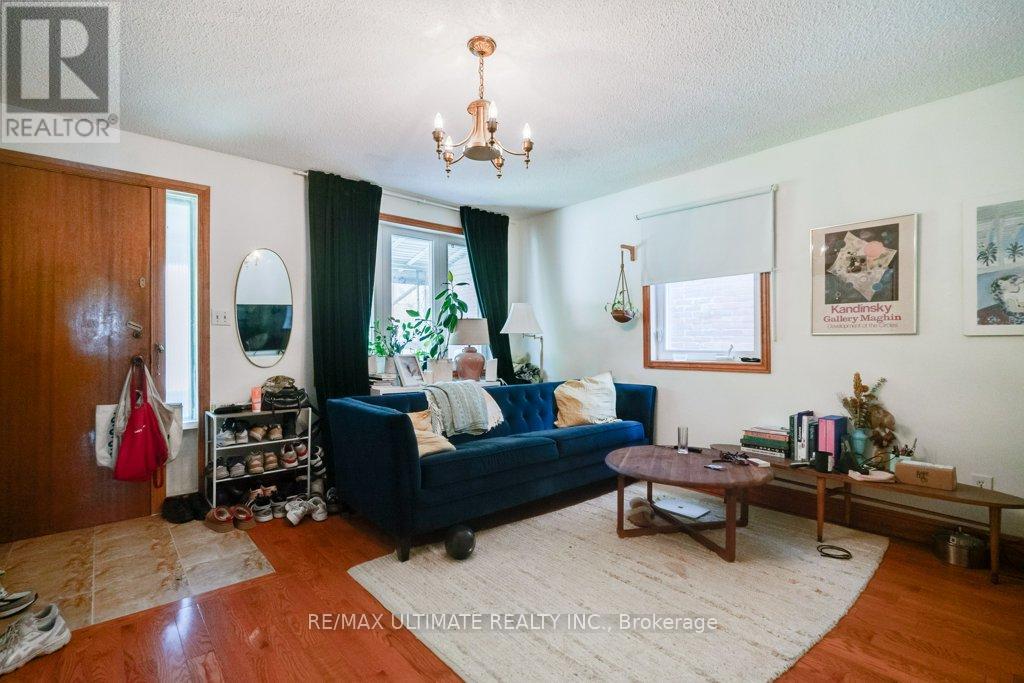 MAIN - 53 CHURCHILL AVENUE, Toronto (Trinity-Bellwoods) — photo 3