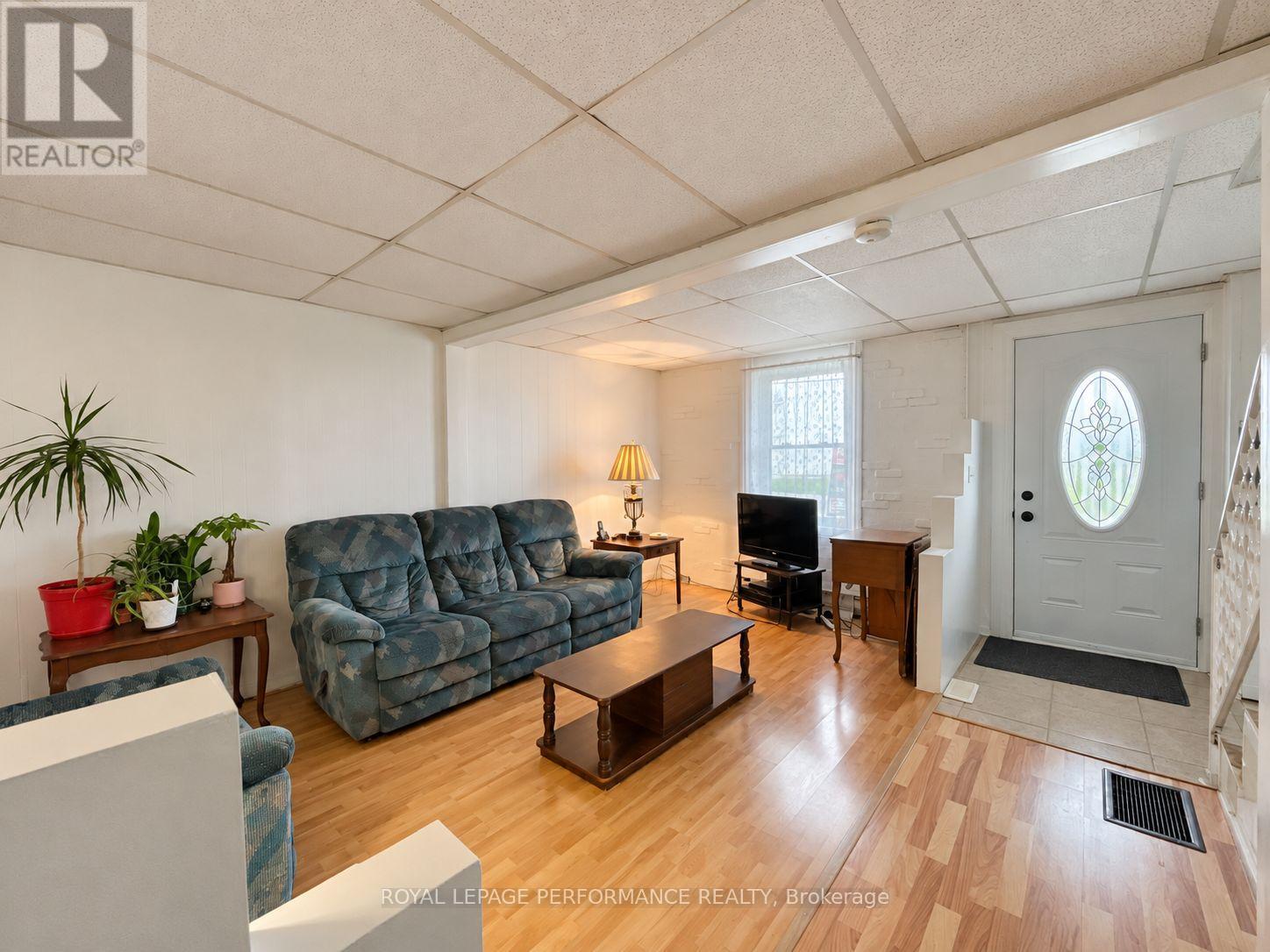 232 Regent Street — photo 4