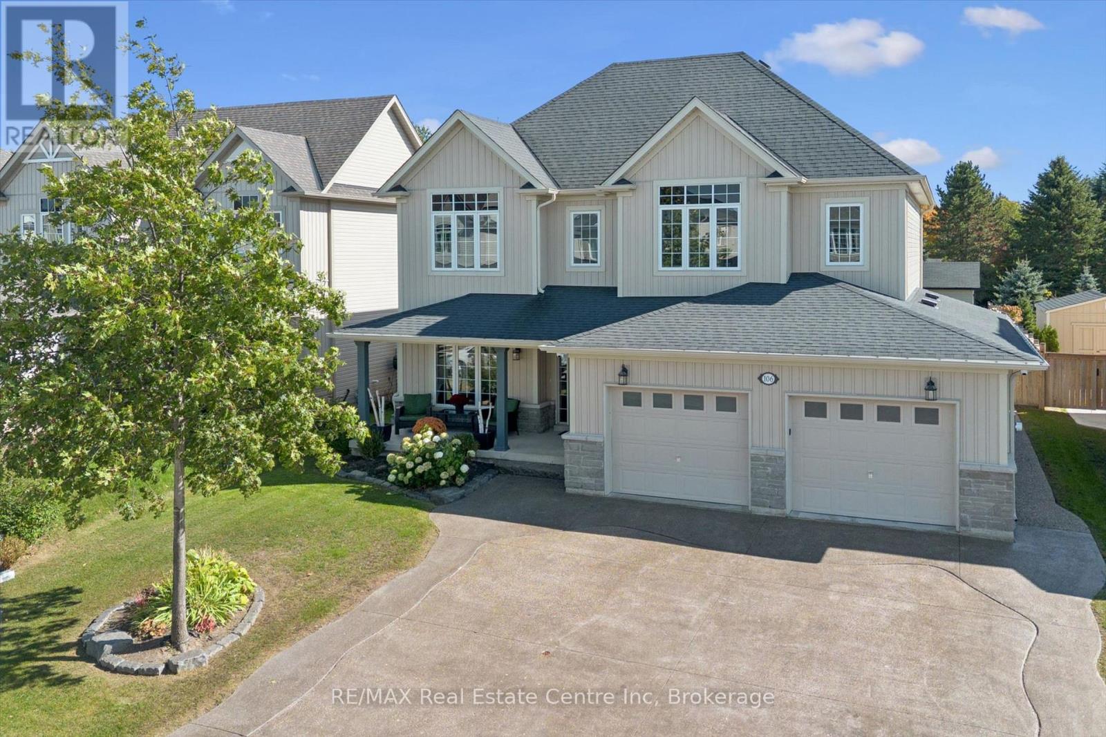 106 RYAN STREET, Centre Wellington (Fergus) — photo 2