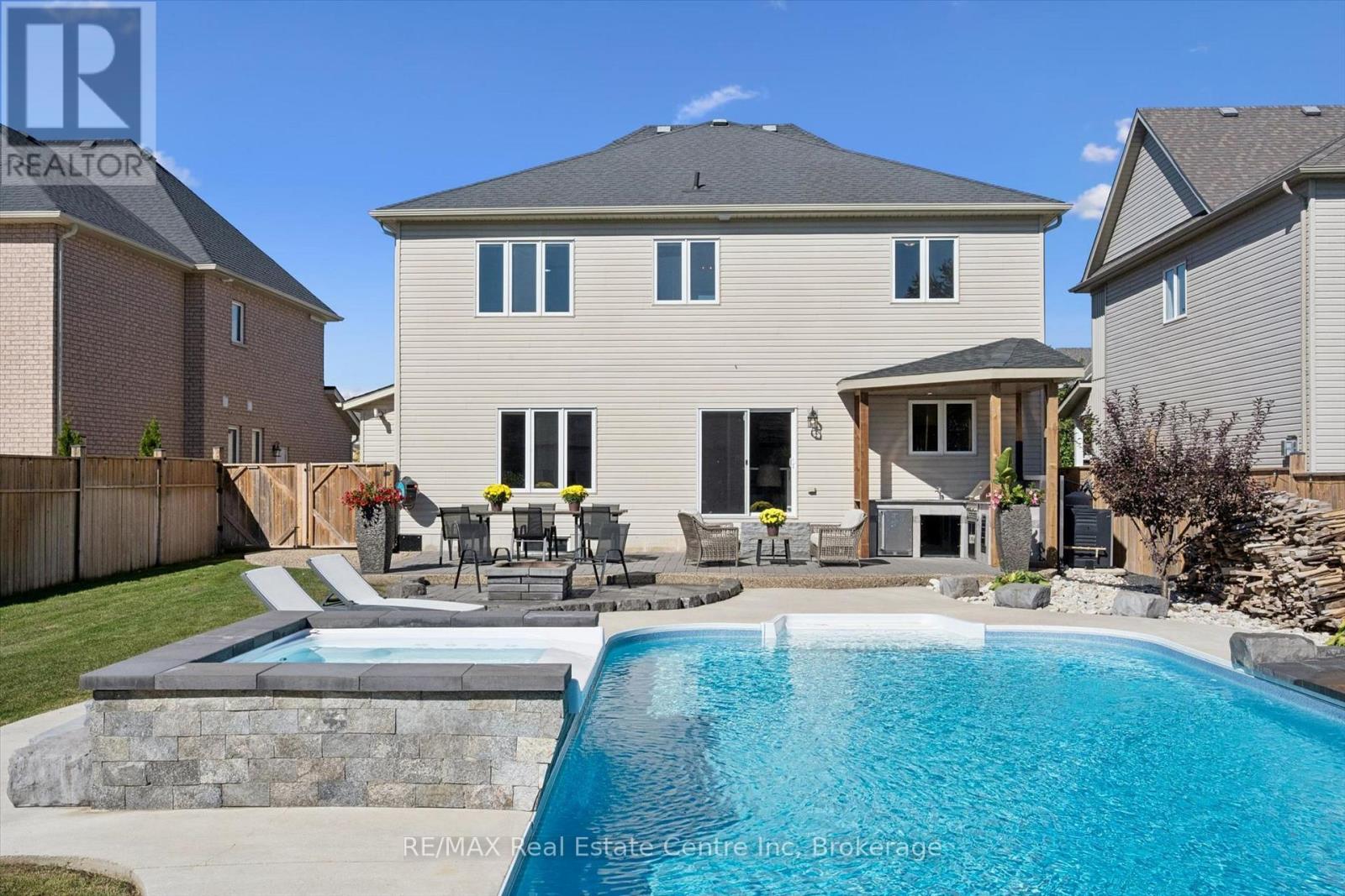 106 RYAN STREET - 38