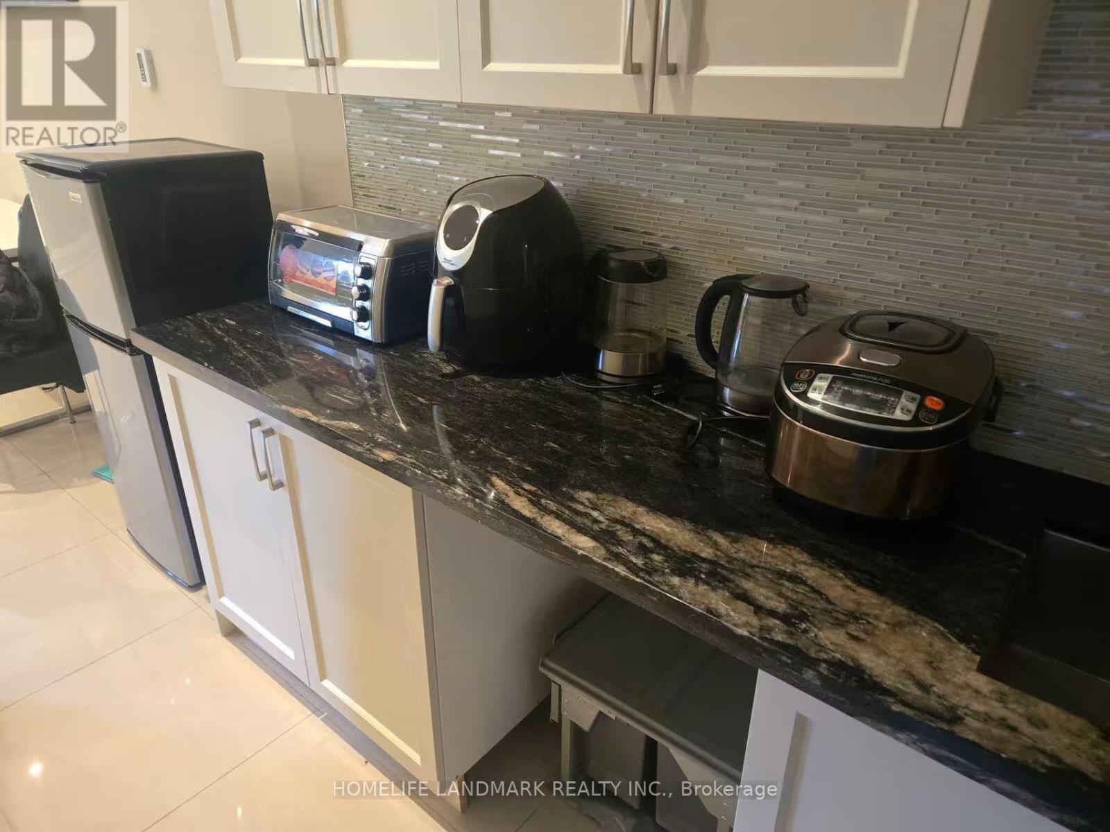 LOWER - 102 WANLESS AVENUE, Toronto (Lawrence Park North) — photo 10