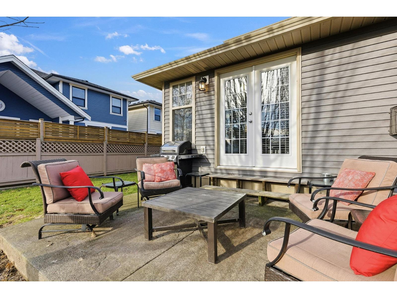 Photo of 4 46150 RIVERSIDE DRIVE, Chilliwack Proper East 33