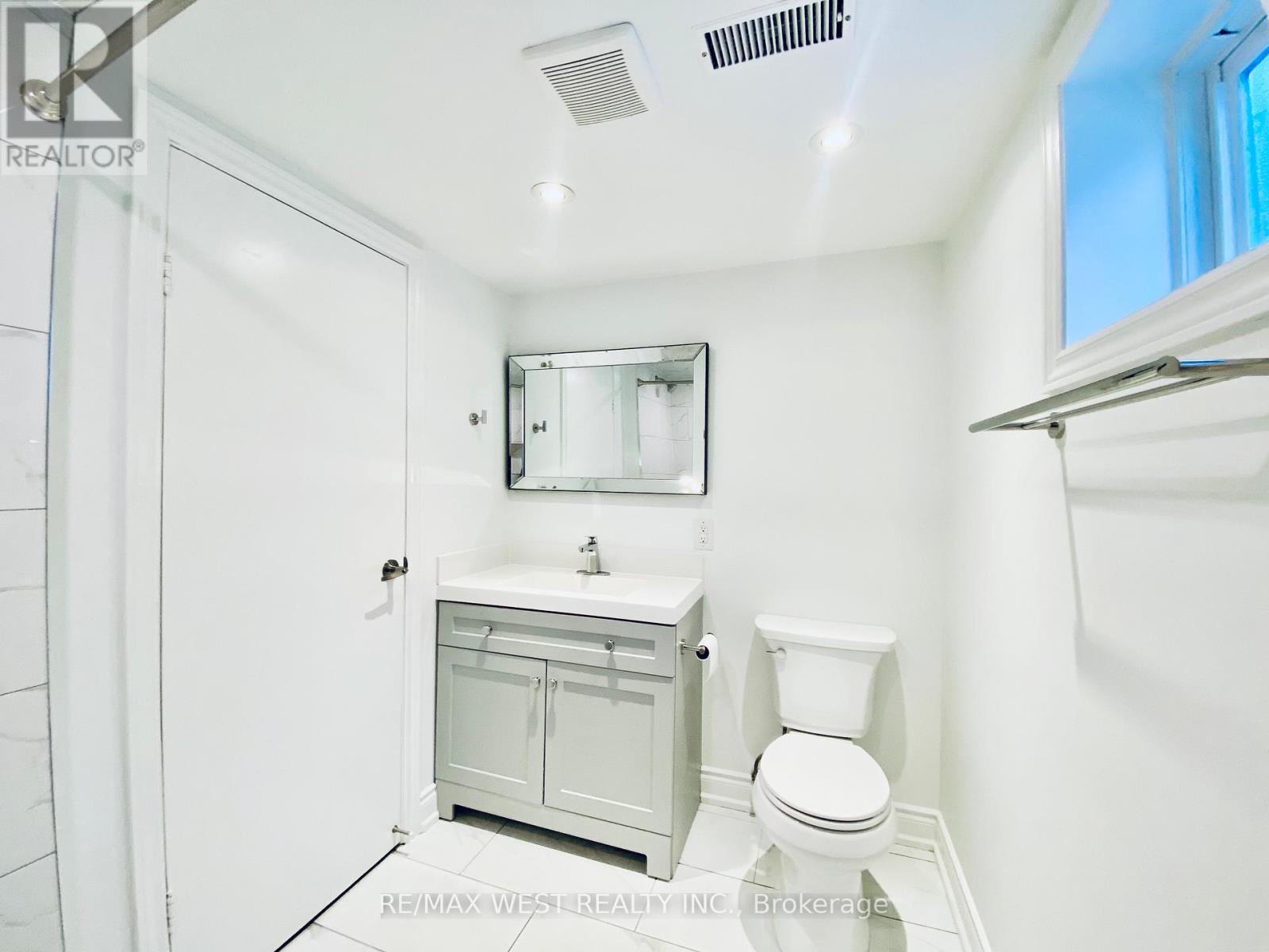 BSMT - 30 FLAMBOROUGH DRIVE, Toronto (Brookhaven-Amesbury) — photo 3