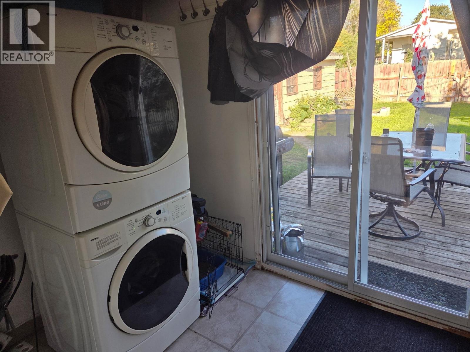 772 JOHNSON STREET - 7