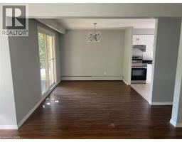 Kitchen - 92 Confederation Drive Unit# 2, Kitchener, ON N2B2X8 Photo 7