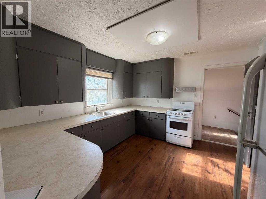 802 6 Avenue - 2