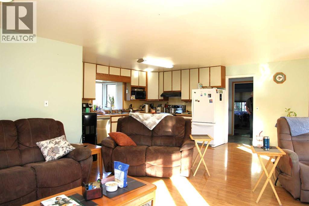 320538 TWP RD 464 Township - 12