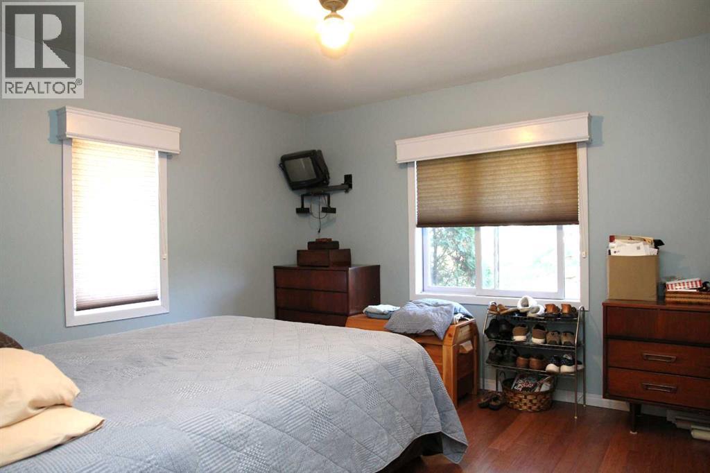 320538 TWP RD 464 Township - 14