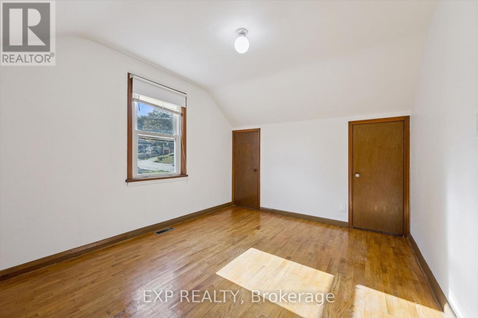 191 GROVE STREET - 23