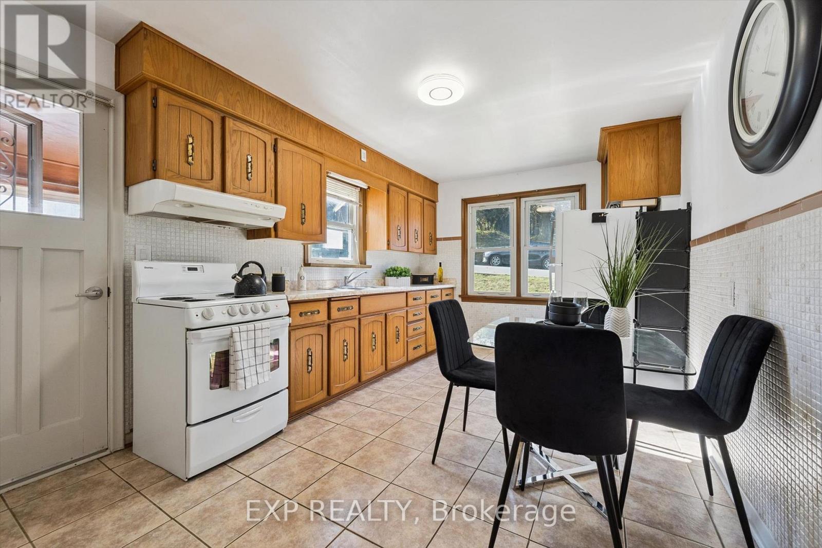 191 GROVE STREET - 7