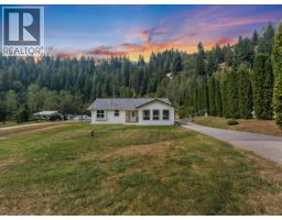 900 China Creek Road, Genelle, BC V0G1G0 Photo 51