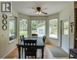 Primary Bedroom - 900 China Creek Road, Genelle, BC V0G1G0 Photo 9