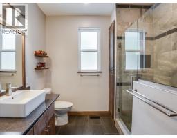 900 China Creek Road, Genelle, BC V0G1G0 Photo 19