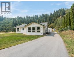 900 China Creek Road, Genelle, BC V0G1G0 Photo 52