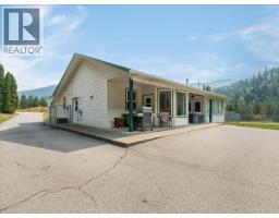900 China Creek Road, Genelle, BC V0G1G0 Photo 41