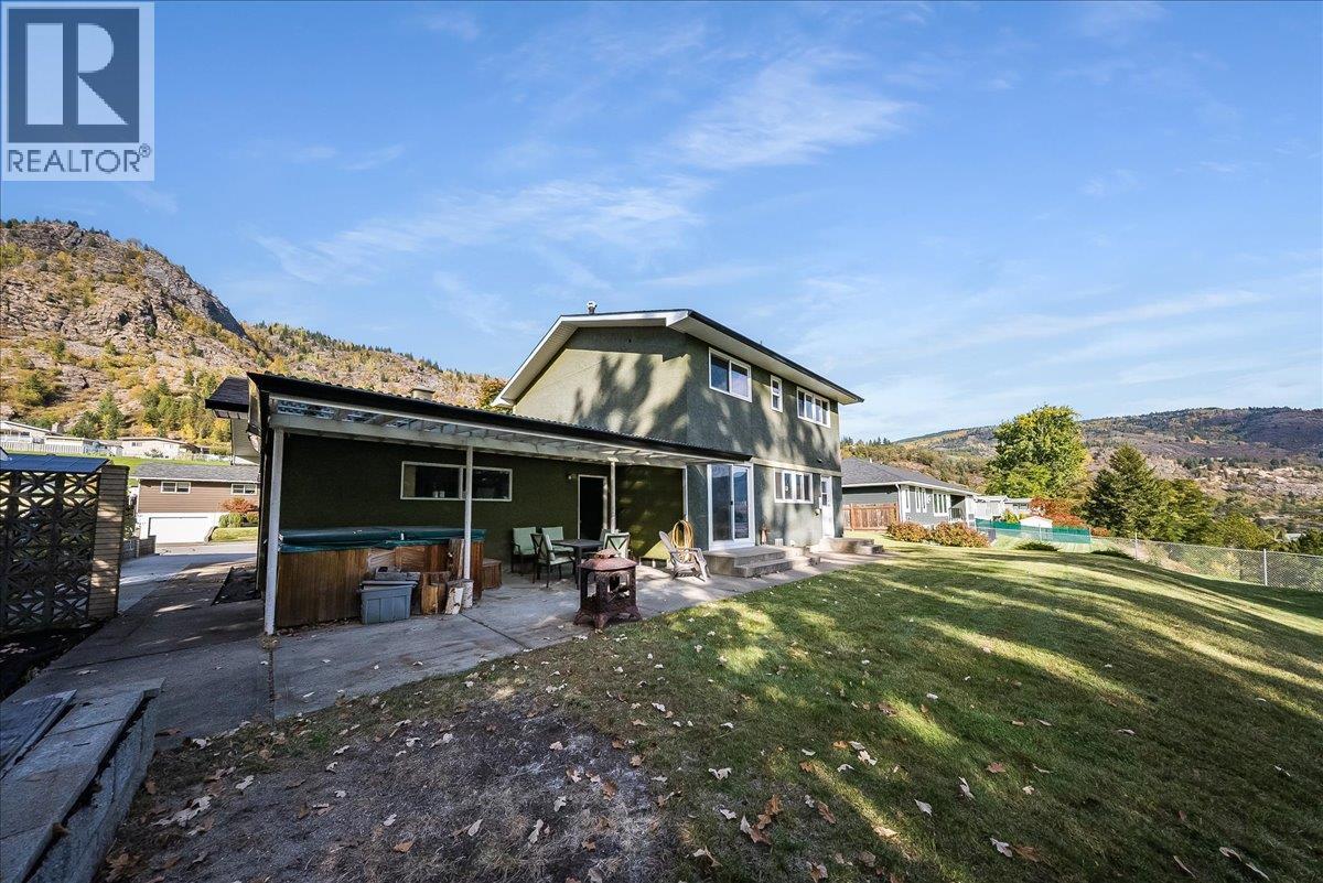 3866 CARNATION Drive - Image 39