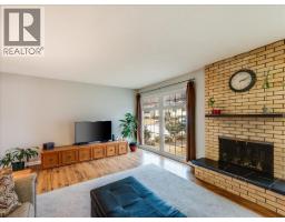 Full bathroom - 3866 Carnation Drive, Trail, BC V1R4W9 Photo 7