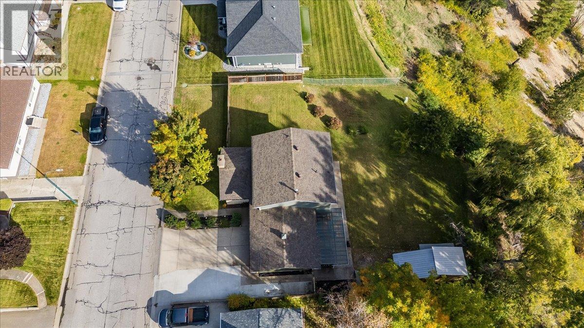 3866 CARNATION Drive - 52