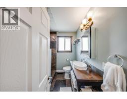 526 12th Avenue, Genelle, BC V0G1G0 Photo 17