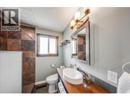 526 12th Avenue, Genelle, BC V0G1G0 Photo 18