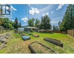 526 12th Avenue, Genelle, BC V0G1G0 Photo 38