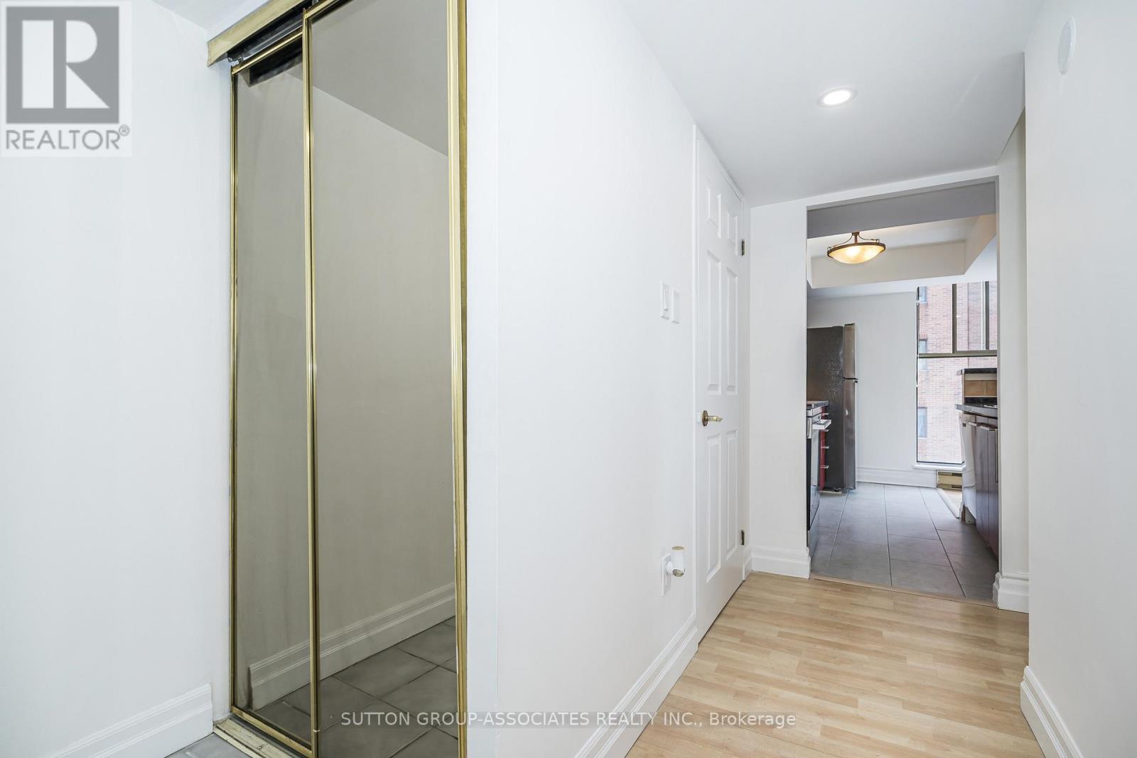 501- 65 Scadding Avenue, Toronto, ON photo 6