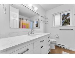 9457 215a Street, Langley, BC V1M2A5 Photo 21