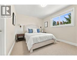 2231 Urwin Crescent, Oakville, ON L6L2T3 Photo 14
