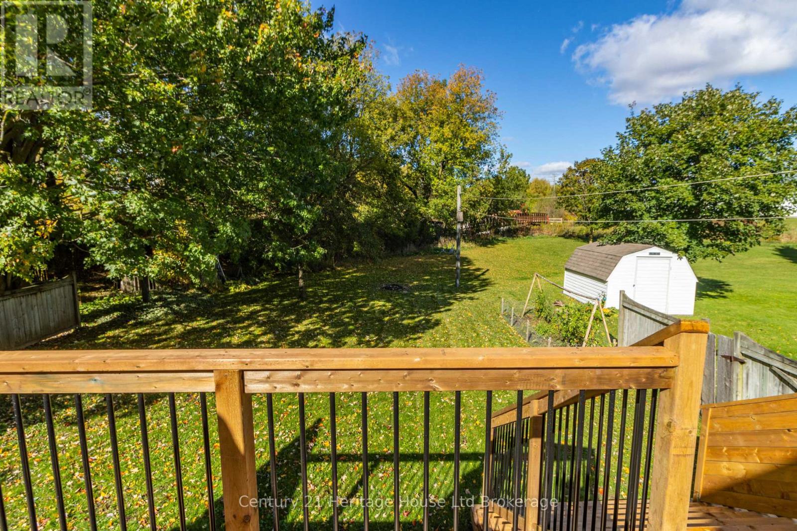 535 RICHILEAU AVENUE S - 28