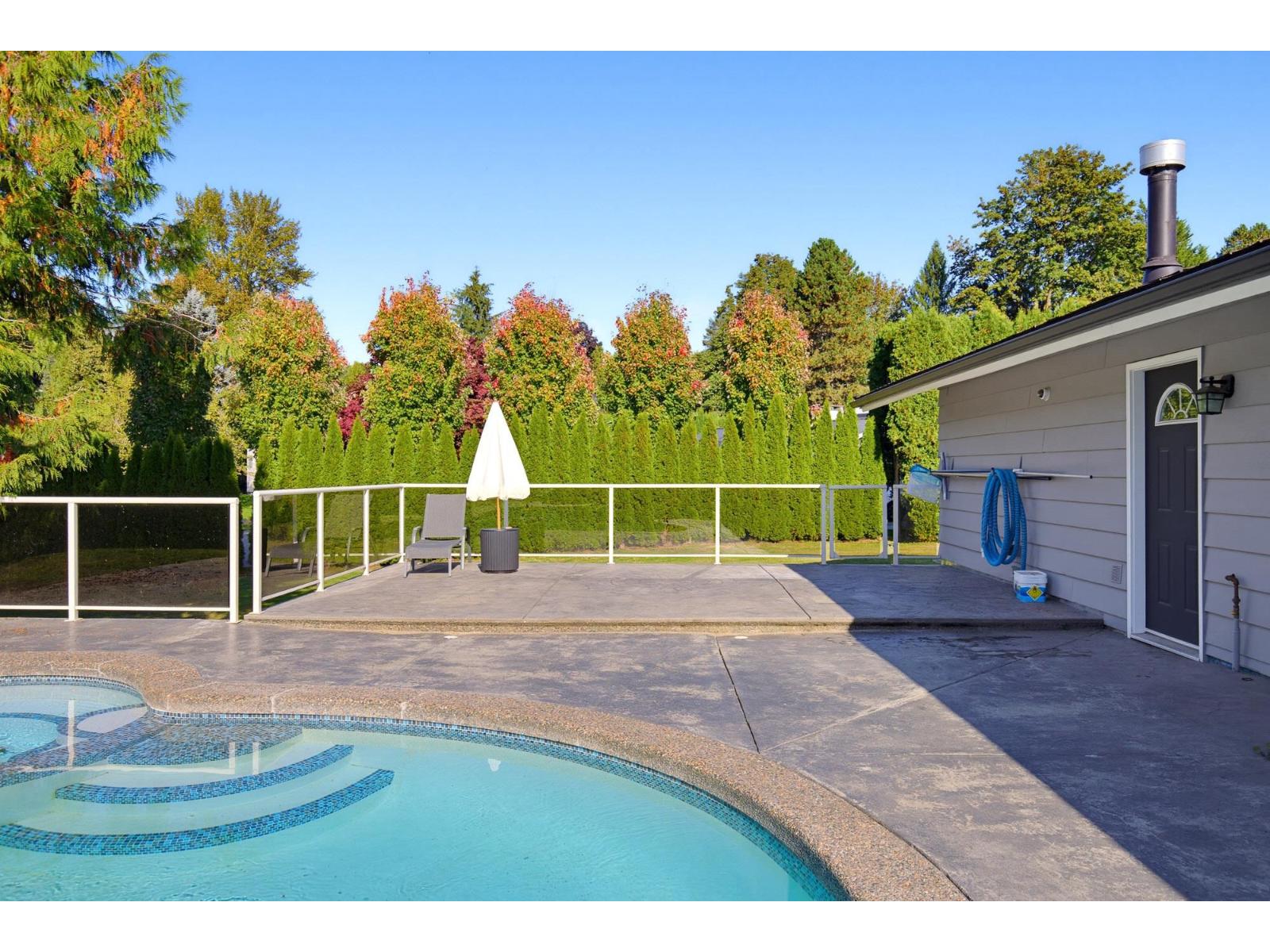 Photo of 35299 MCKEE ROAD 32
