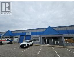 3 & 18 2600 Acland Road, Kelowna