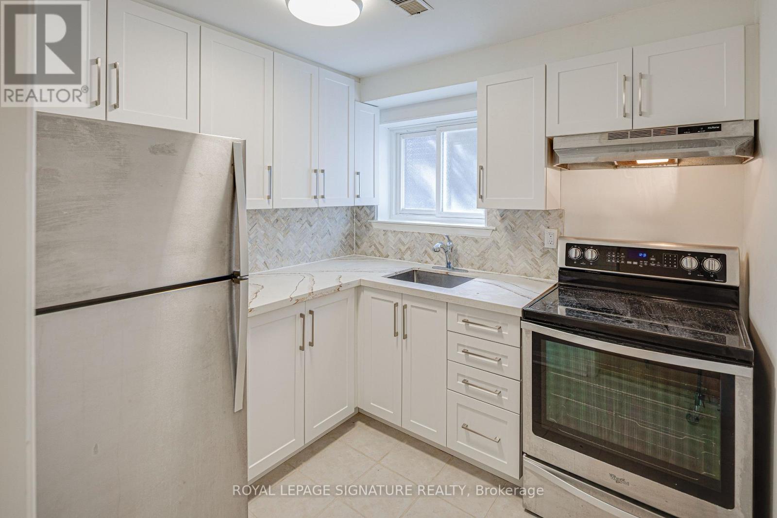 45 FENELON DRIVE - 25