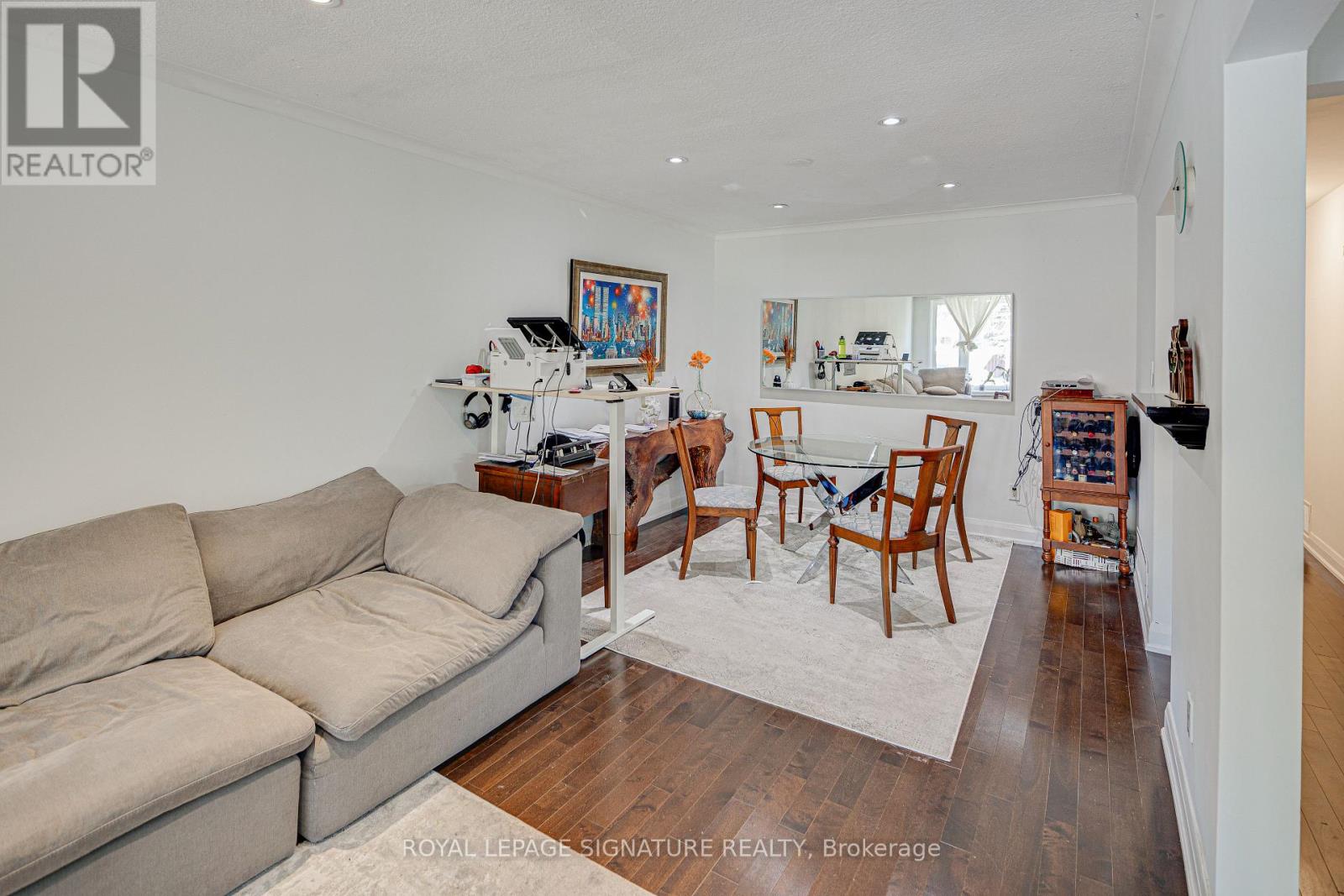 45 Fenelon Drive, Toronto, ON photo 3