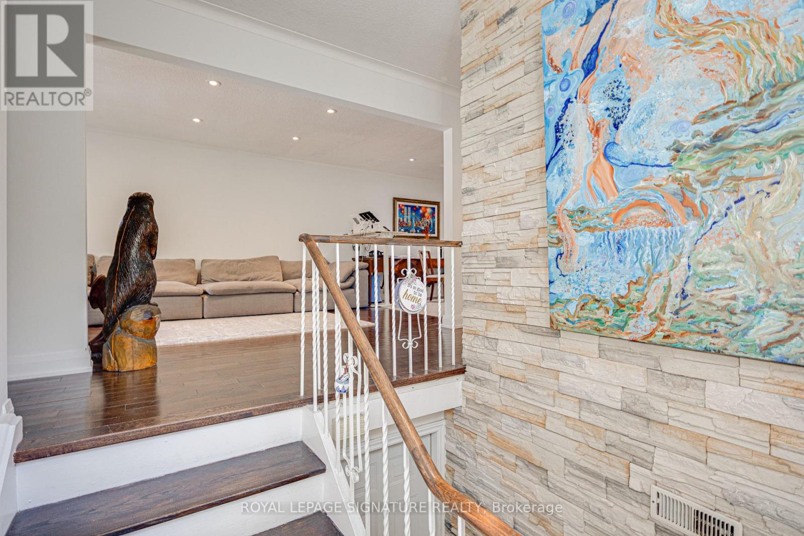 45 Fenelon Drive, Toronto, ON photo 8