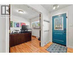 4011 25 Avenue SW - photo 2