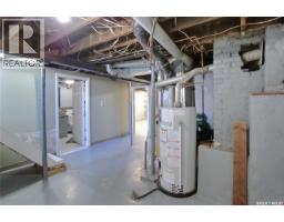 1042 Algoma Avenue, Moose Jaw, SK S6H3Z5 Photo 19