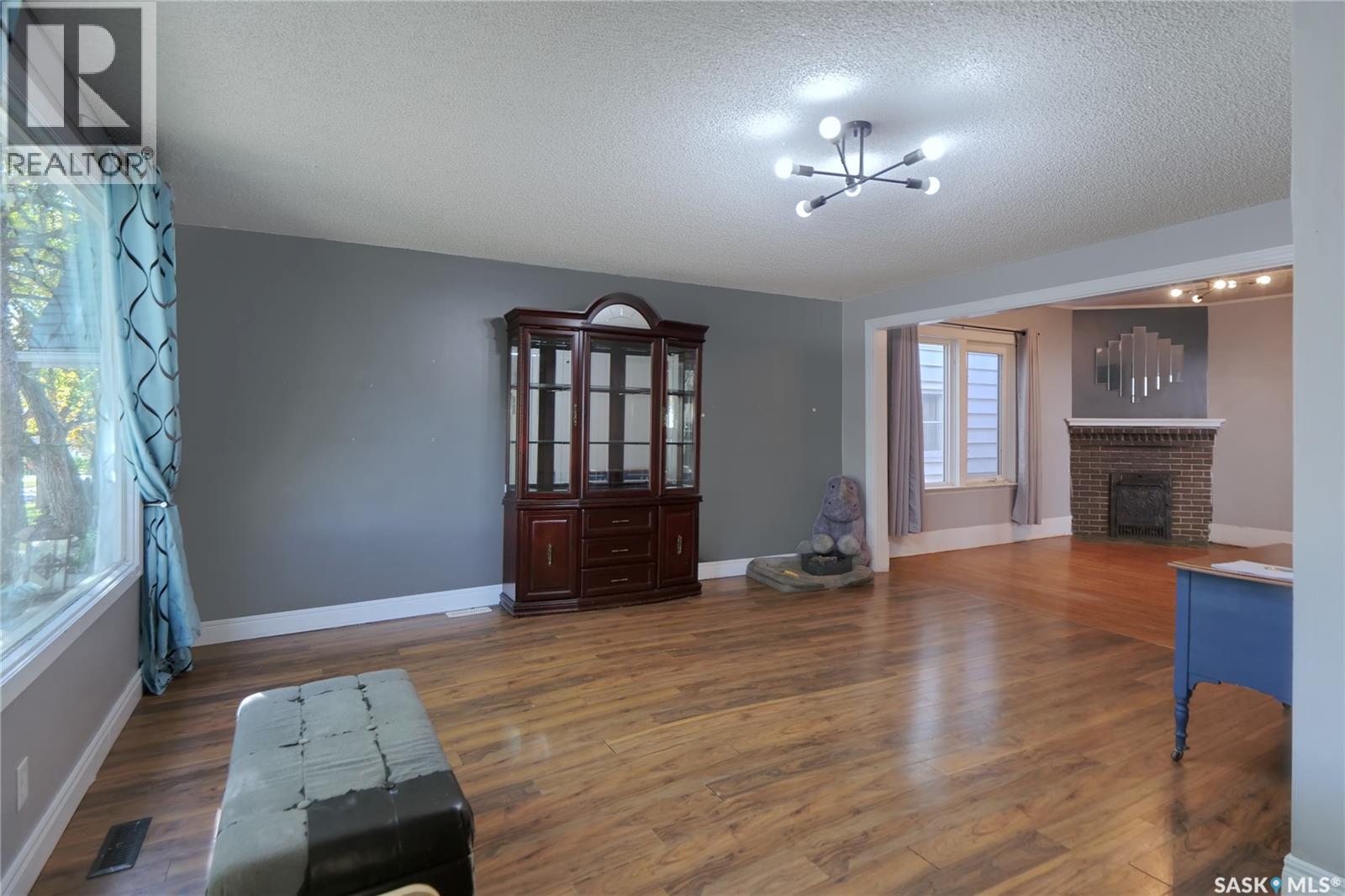 1042 Algoma AVENUE, Moose Jaw — photo 3