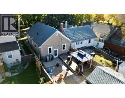 1042 Algoma Avenue, Moose Jaw, SK S6H3Z5 Photo 34