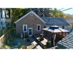 1042 Algoma Avenue, Moose Jaw, SK S6H3Z5 Photo 36